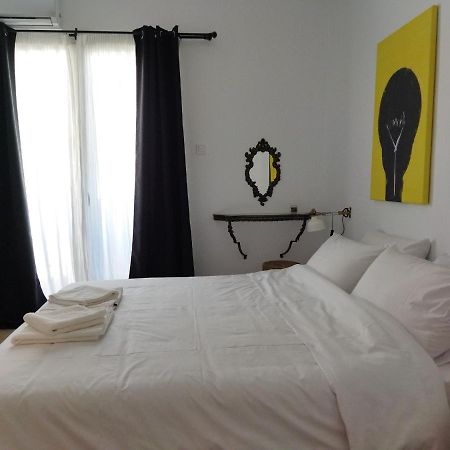 Minimal Apartment By The Beach Corinth Exterior photo